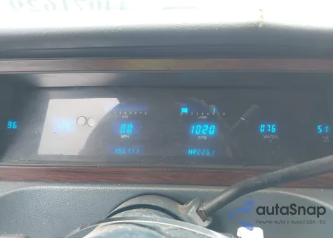 1993 Chevrolet Caprice Classic z USA, uszkodzony, nr VIN 1G1BL53E0PW108266